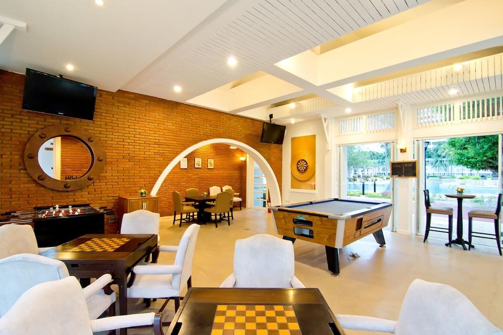 Ambassador City Jomtien Garden Wing Сатахип Екстериор снимка