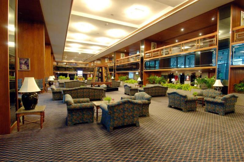 Ambassador City Jomtien Garden Wing Сатахип Екстериор снимка